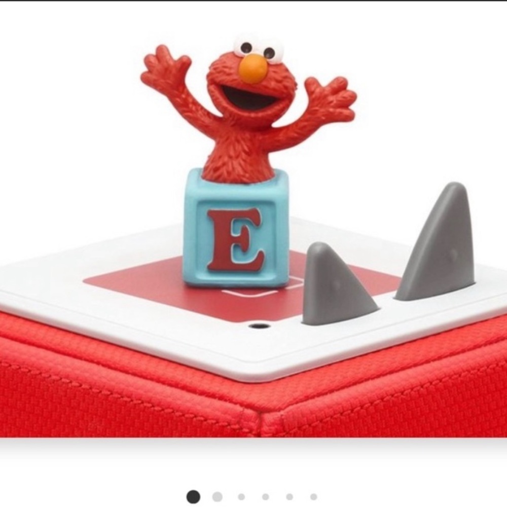 - Elmo Tonie Figure